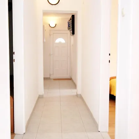 Prapatna 5704a Διαμέρισμα Jelsa (Hvar)